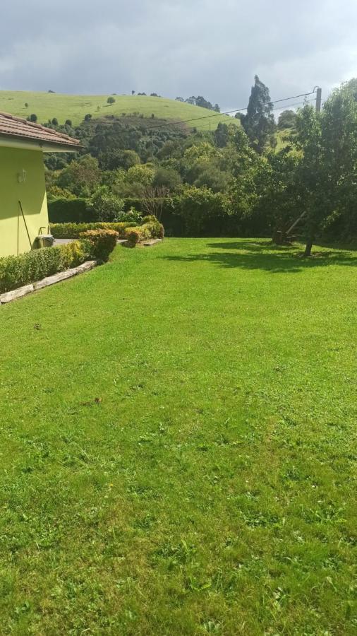 Casina Verde Manzana Villaviciosa  Luaran gambar